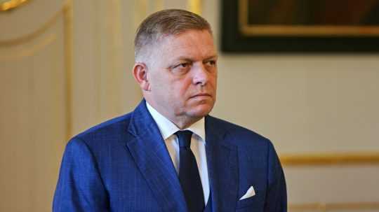 Predseda vlády SR Robert Fico (Smer-SD).