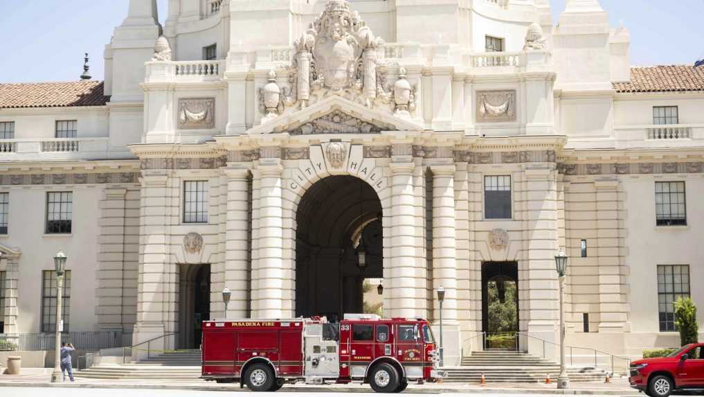 FOTO/VIDEO: Los Angeles zasiahlo zemetrasenie s magnitúdou 4,4. Zachytili ho aj v živom prenose