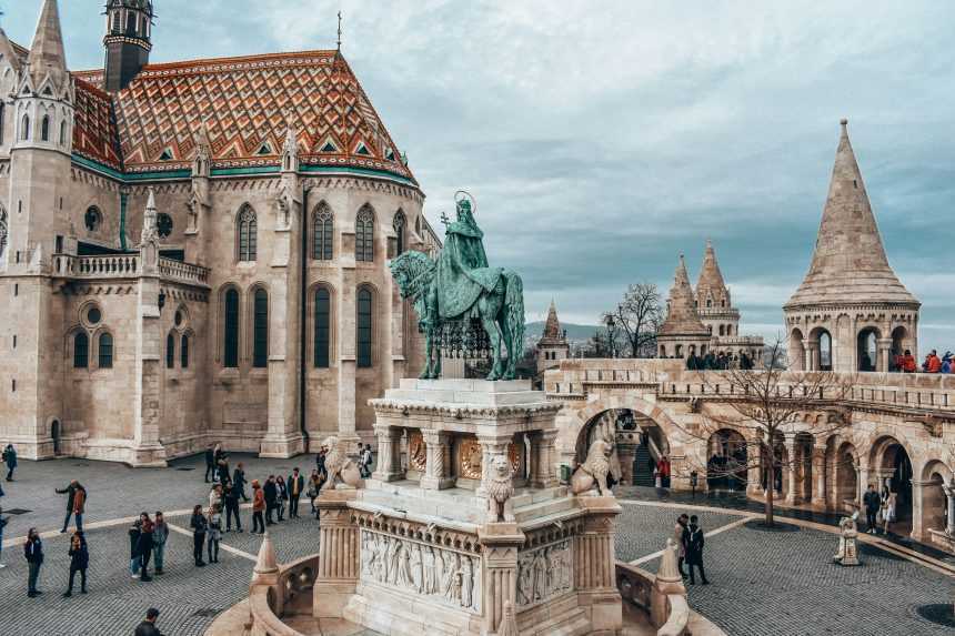 Rybárska bašta v Budapešti.