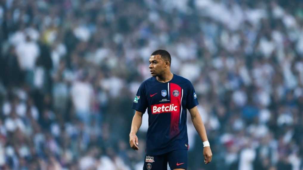 Mbappé od bývalého klubu PSG požaduje 55 miliónov eur za nevyplatené mesačné platy