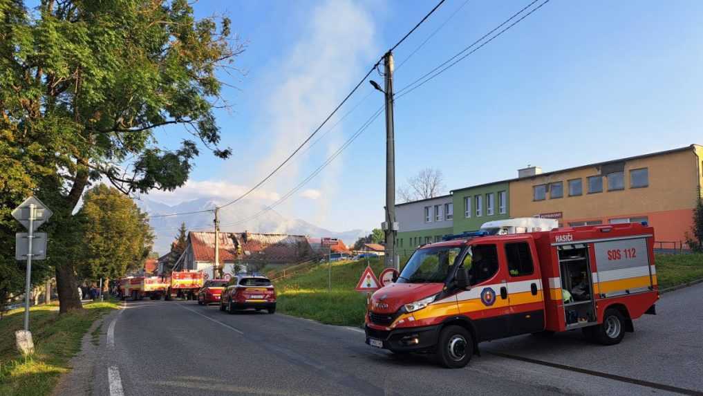 OheÃ…Âˆ zachvÃƒÂ¡til tri domy stojace v jednom bloku.