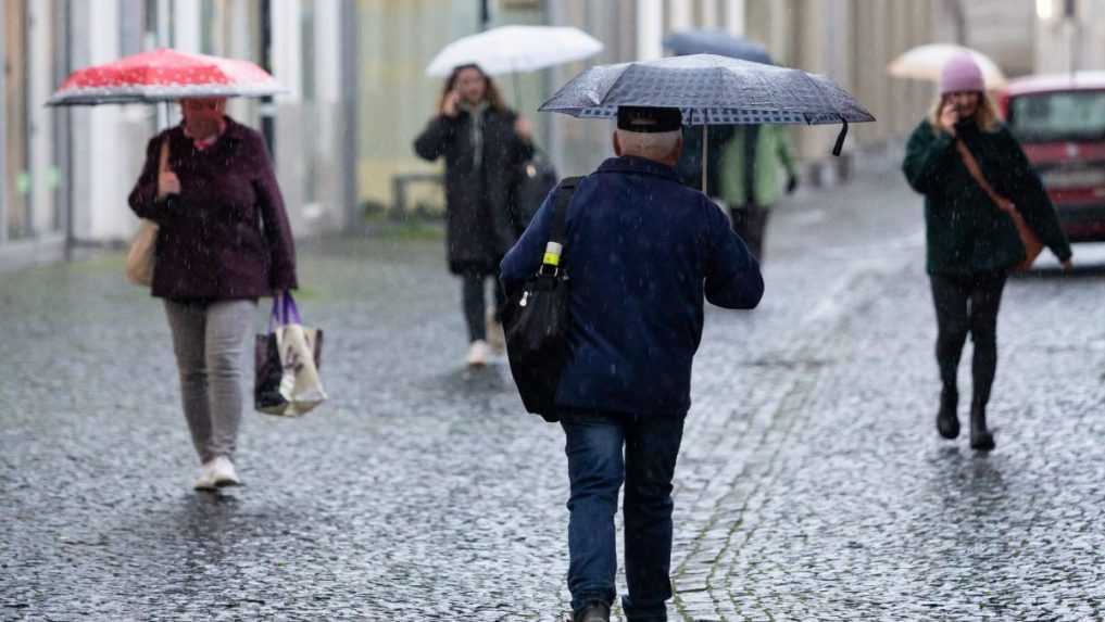 V okresoch na Záhorí platí najvyššia výstraha pred povodňami, pribudla aj výstraha 3. stupňa pred dažďom