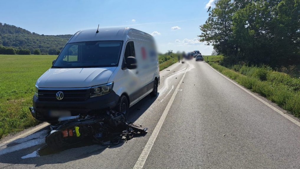 Tragédia na Záhorí: Motorkár nehodu neprežil, úsek je uzavretý