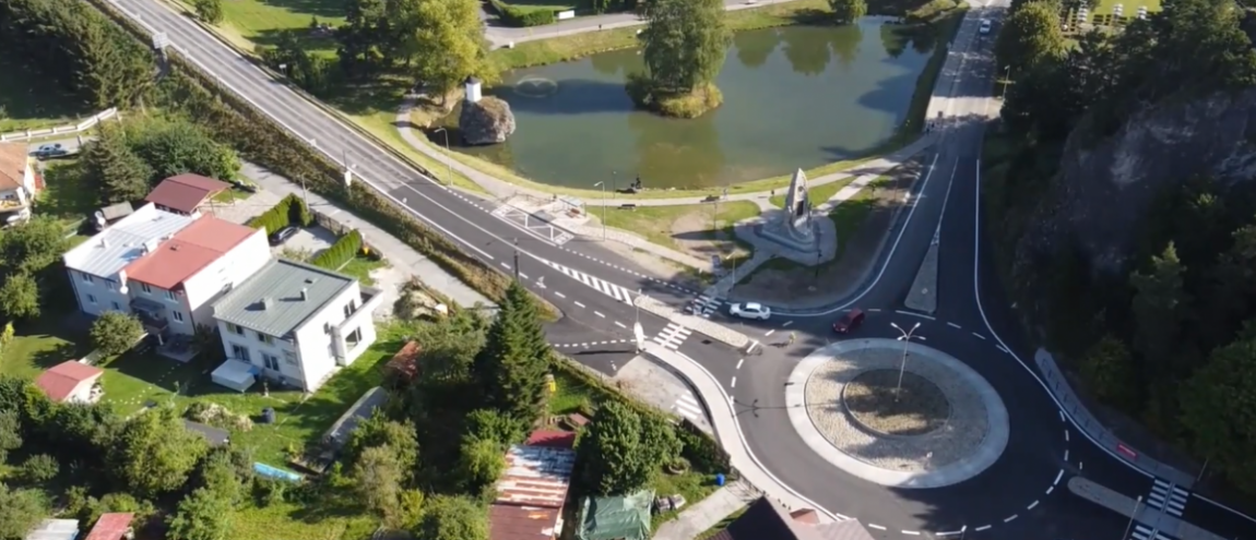 Doprava v okolí Liptova sa zlepšila, pomohla okružná križovatka aj vynovený most