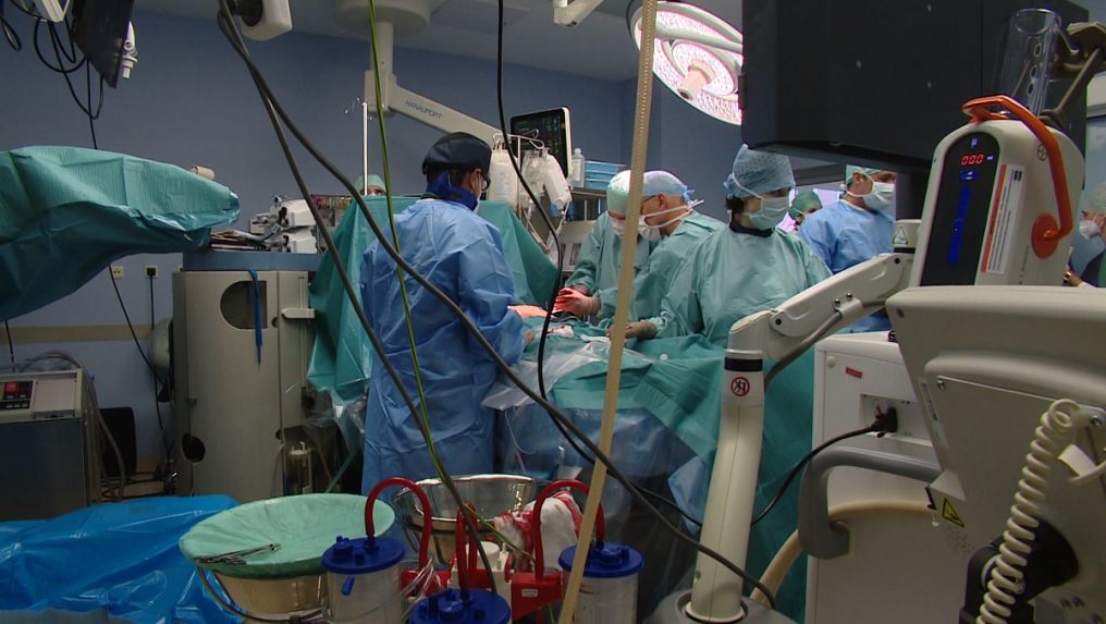 Mladej pacientke v Košiciach zachránili život unikátnou transplantáciou. Na Slovensku ju vykonali prvýkrát
