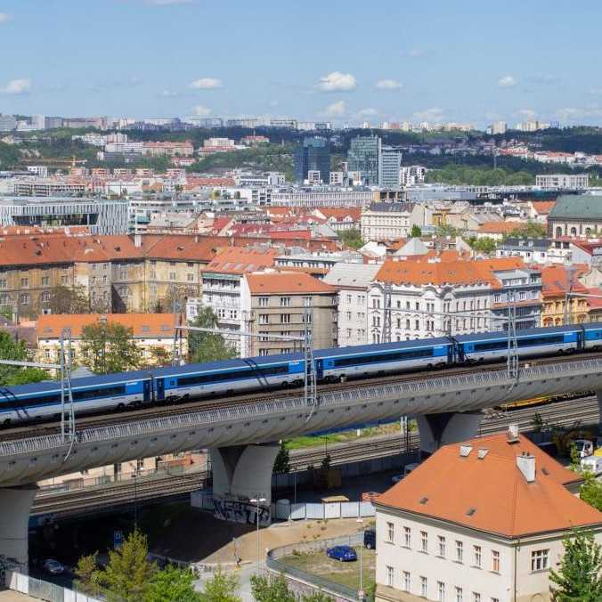 Modernizácia železníc v Česku prináša bezpečnostné riziká. Rušňovodiči musia fungovať bez zabezpečovačov