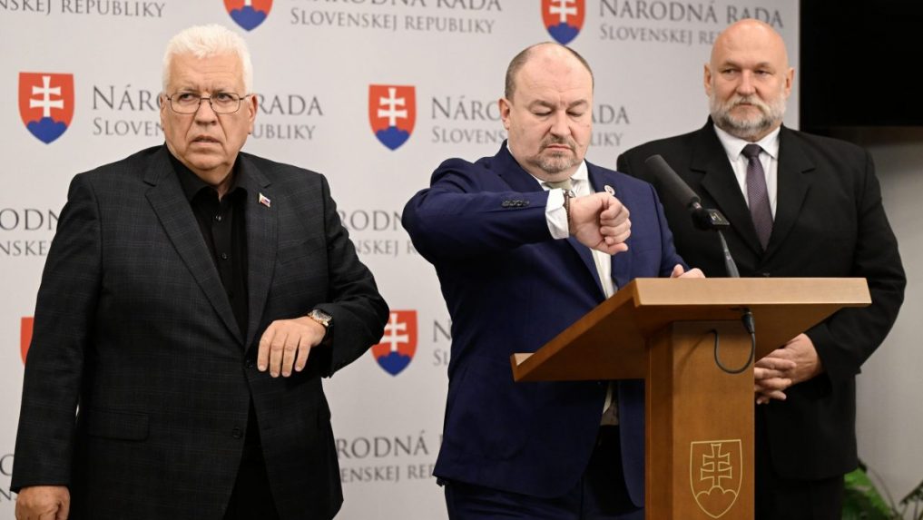 Politológ Lenč o krokoch poslanca Huliaka: To, čo sa dnes zdá nerealistické, môže byť o pár dní pravda