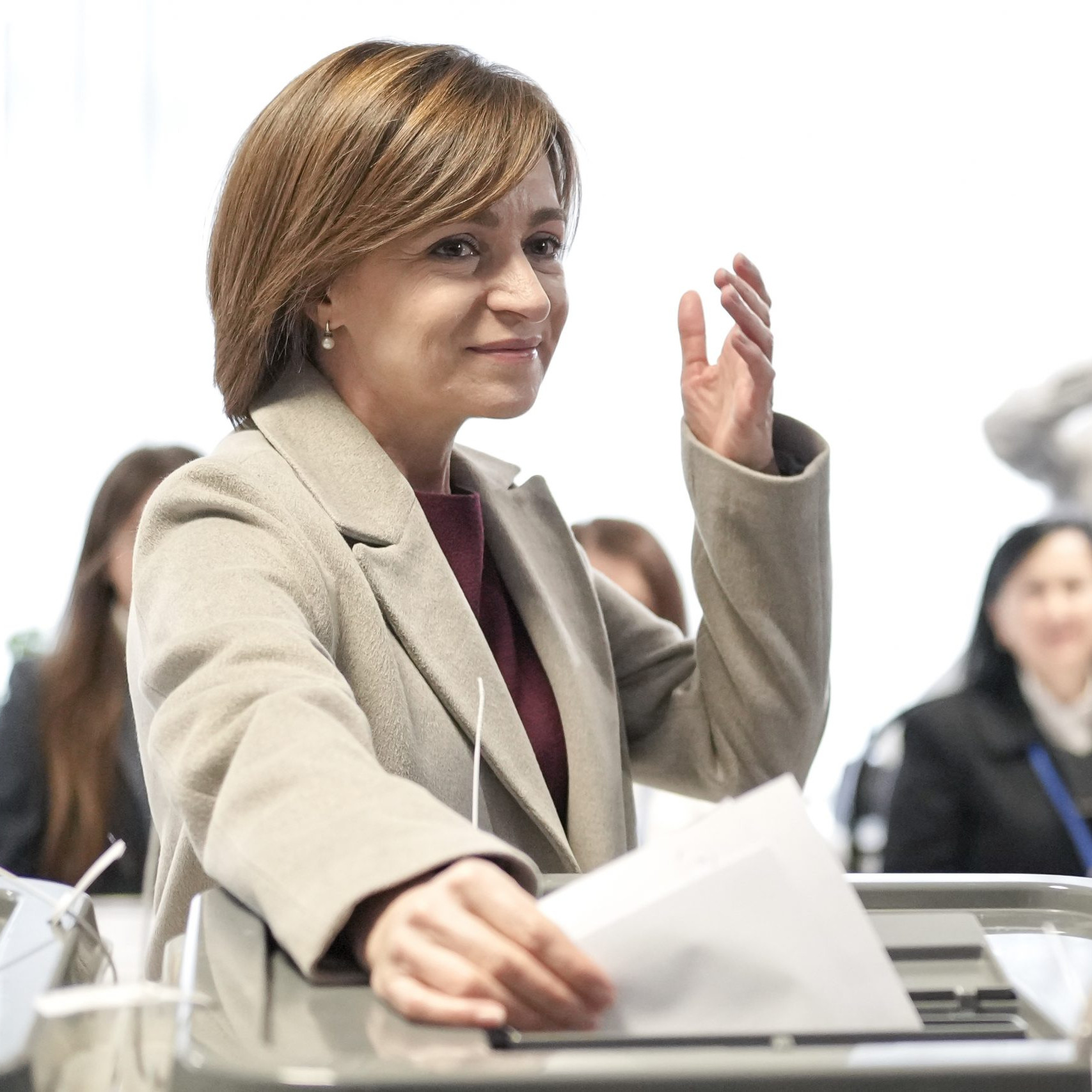 Referendum v Moldavsku o vstupe do EÚ bolo mimoriadne tesné, rozhodli posledné hlasy