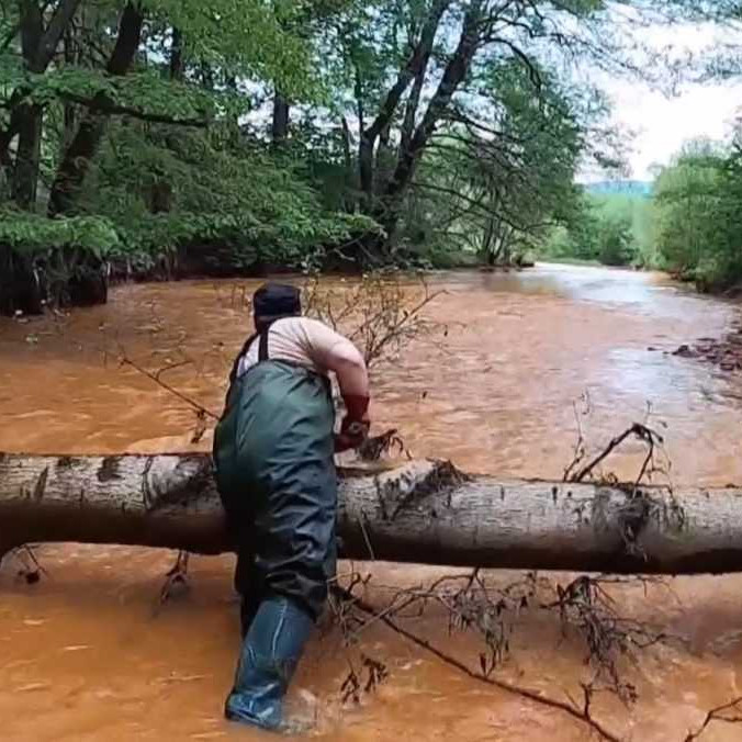 Ekologickú katastrofu na rieke Slaná štát ešte nevyriešil. Nebezpečný arzén stále ohrozuje miestnych obyvateľov