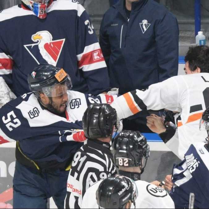 Slovan ovládol derby s Košicami a preťal negatívnu sériu s týmto súperom. Zvolen nadelil Žiline sedmičku