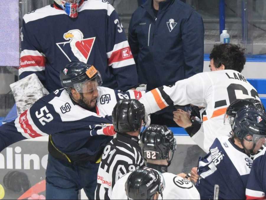 Slovan ovládol derby s Košicami a preťal negatívnu sériu s týmto súperom. Zvolen nadelil Žiline sedmičku