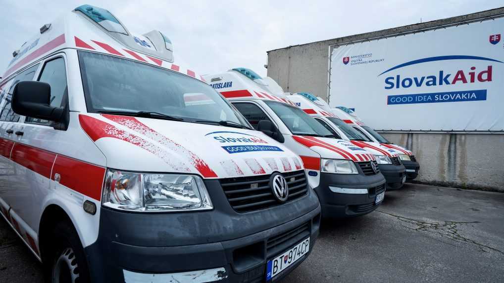 Sanitky, ktorÃƒÂ© Slovensko posiela na Ukrajinu v rÃƒÂ¡mci humanitÃƒÂ¡rnej pomoci.