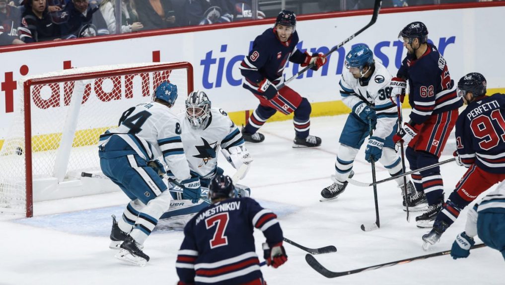 NHL: Slováci sa v akcii nepredstavili. Winnipeg ostáva naďalej nezdolaný