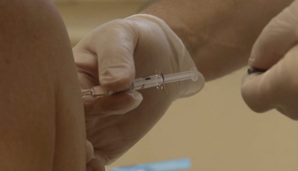 Záujem o očkovanie proti chrípke je na Slovensku nízky, vakcín je pritom dostatok