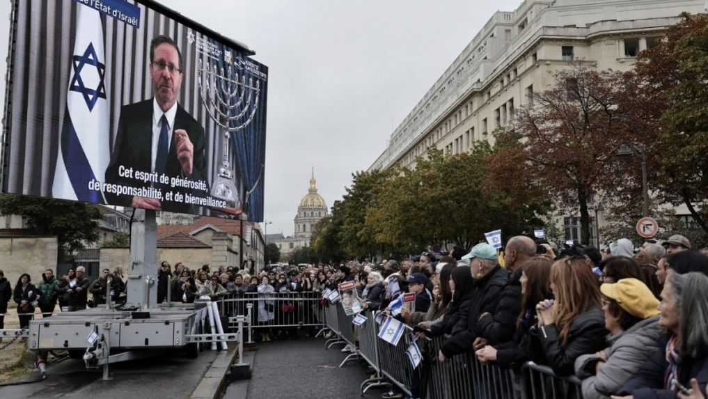 Izraelský prezident si minútou ticha uctil obete útoku Hamasu na Izrael