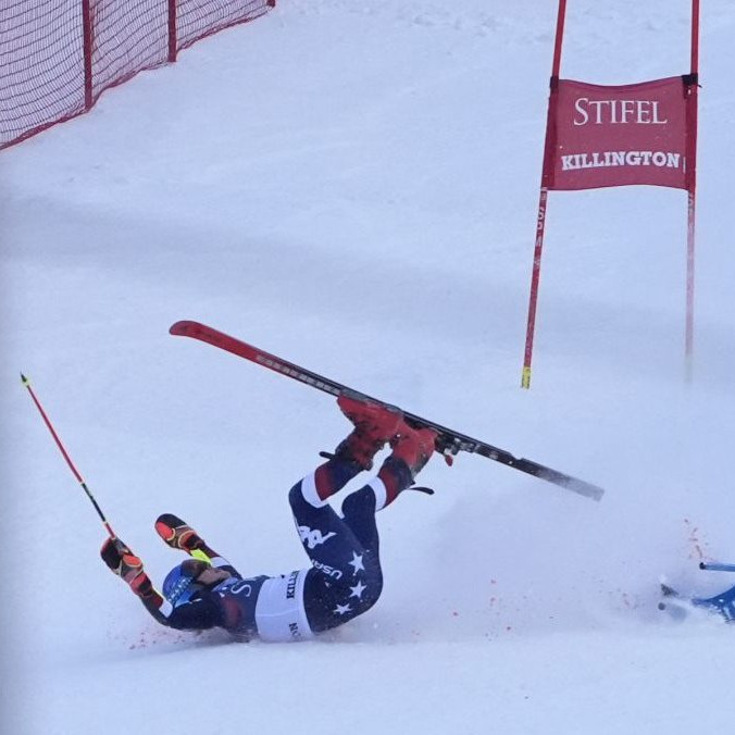 Oslava jubilejnej stovky sa odkladá, Shiffrinová utrpela v obrovskom slalome nepekný pád. Preteky v Killingtone ovládla Hectorová