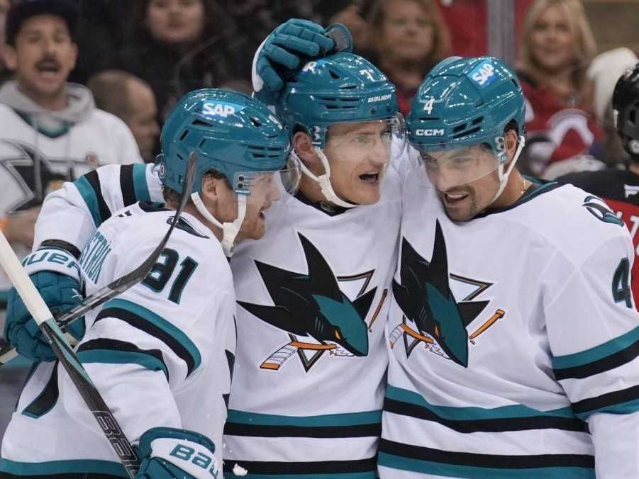 NHL: Hokejisti New Jersey s Tatarom nestrelili ani gól a podľahli Sharks najtesnejším rozdielom