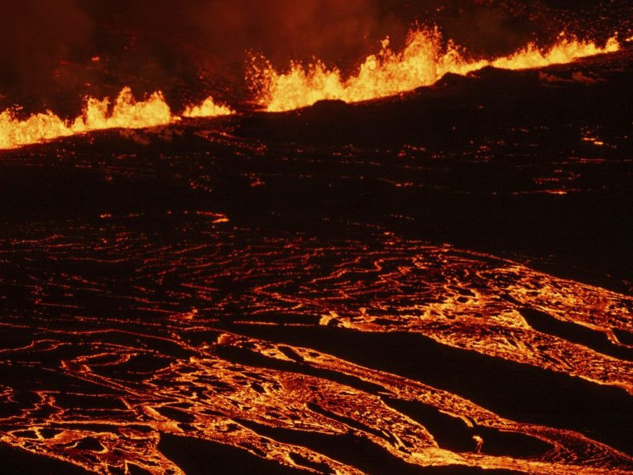 Vulkanický systém na juhozápade Islandu opäť ožil. Ide už o siedmu erupciu za posledný rok