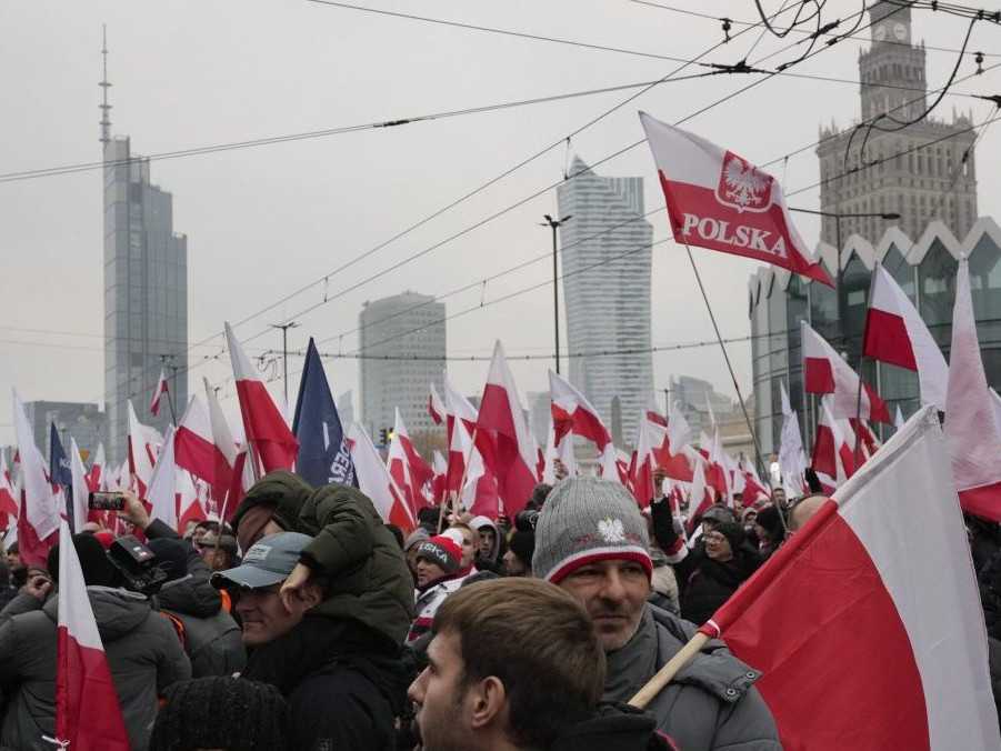 Bezpečnostný status Poľska sa od začiatku vojny na Ukrajine zhoršil, upozorňujú politici aj odborníci