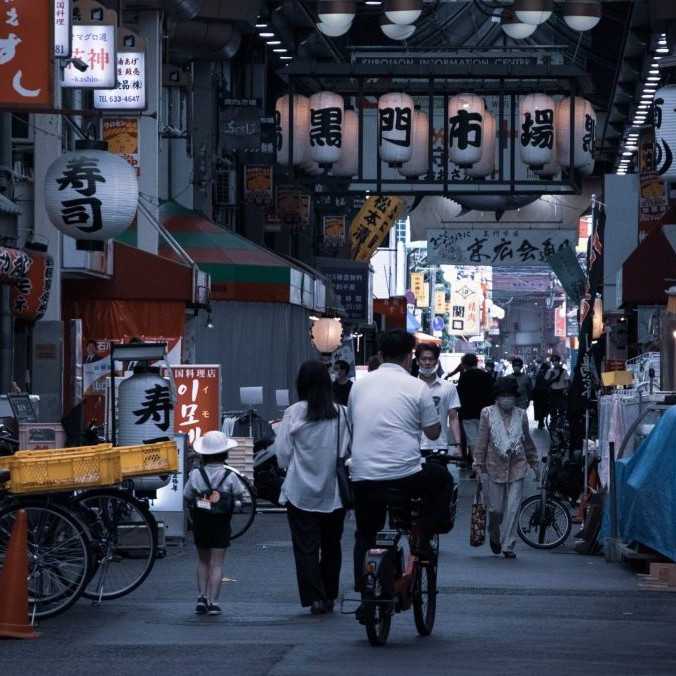 Cyklistom v Japonsku sprísnili pravidlá. Za alkohol či mobil za volantom hrozí vysoká pokuta aj väzenie