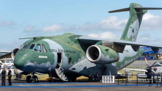 Na ilustračnej snímke brazílsky Embraer KC-390.