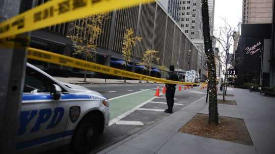 Polícia na mieste streľby v New Yorku.