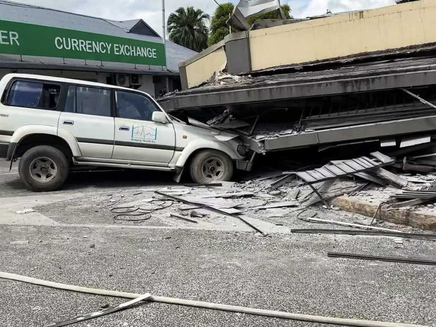 Ostrovný štát Vanuatu postihlo zemetrasenie s magnitúdou 7,4. Škody hlásia na budove s veľvyslanectvami