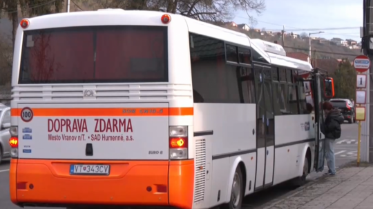 Na snímke autobus vo Vranove nad Topľou.