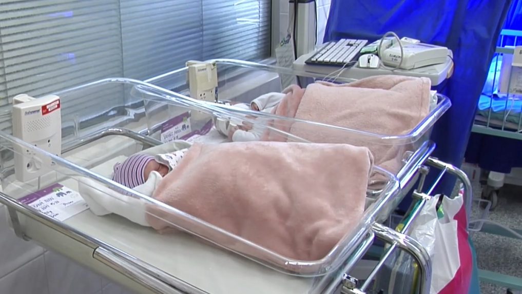 Skríning novorodencov rozšírili o ďalšie dve závažné ochorenia. Lekári tak dokážu zasiahnuť včas