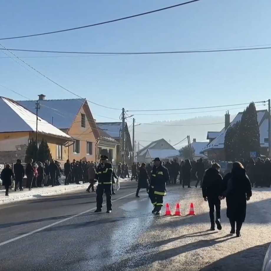 Spišské Hanušovce sa rozlúčili s 18-ročnou študentkou, jednou z obetí útoku na gymnáziu na Spiši