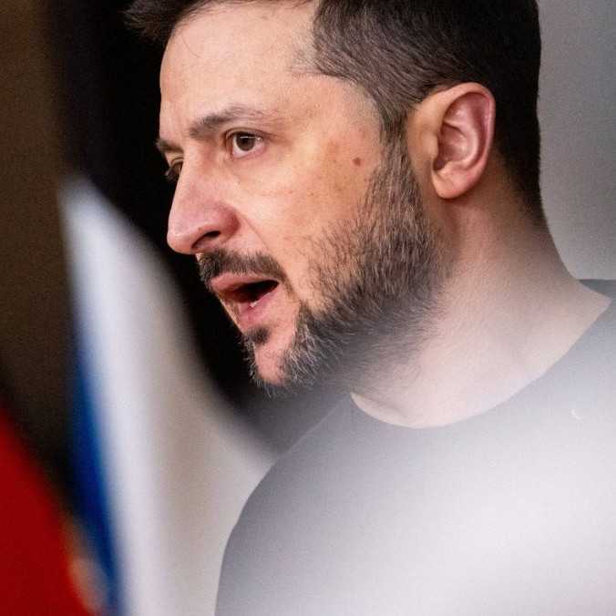 Zelenskyj: Pri bojoch v Kurskej oblasti zomrelo už zhruba 15-tisíc ruských vojakov